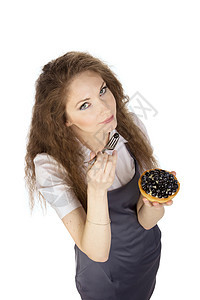 女人享受蛋糕油炸女孩美丽糕点食物水果黑发女性甜点思考图片