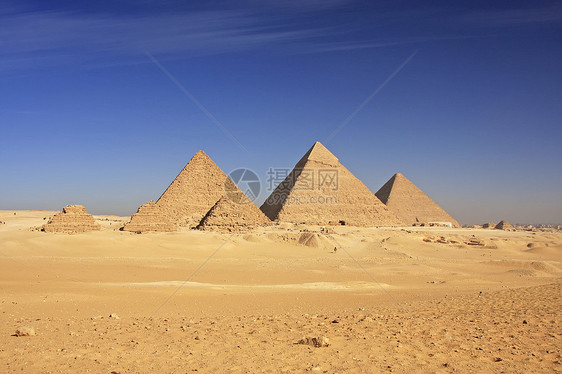 开罗吉扎金字塔风暴大篷车地标纪念碑石头金字塔法老异位素骆驼考古学图片