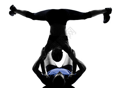 男男女女在运动中锻炼男性培训师有氧运动体操讲师情侣教练女士成年人杂技图片