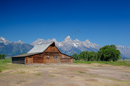 Grand Teton国家公园的标志性穆尔顿谷仓风景房子地标场地房屋畜栏废墟峡谷谷仓农场图片