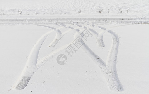 雪上车轮印地形车轮打印季节白色烙印暴风雪痕迹图片