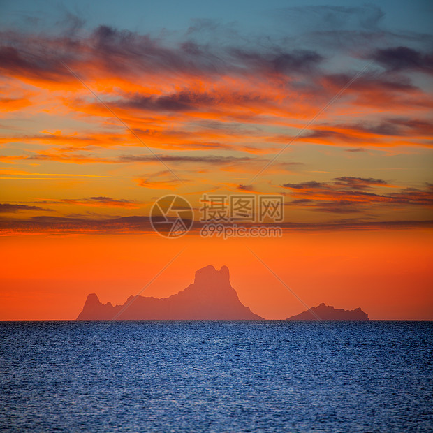 伊比扎日落Es Vedra 从Formentera橙子假期日落胰岛旅游海滩天堂蓝色地标天空图片