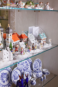 工作玩具和餐盘团体宏观纪念品孩子们生活房子城市家具盘子财产图片