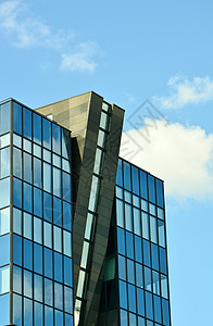 现代办公大楼玻璃面罩商业反射天空建筑蓝色办公室房子图片