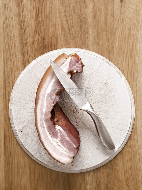 猪肉肚食物木板腹部猪肉图片