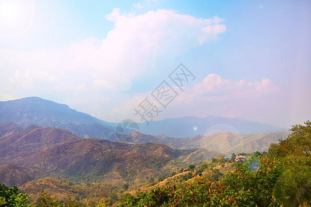 蓝天的山峰环境农村生态场景假期植物爬坡风景地平线阳光图片