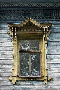 旧木窗 有雕刻白板图片