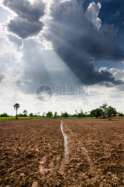 陆地和天空土地蓝色乡村环境农村绿色生态图片