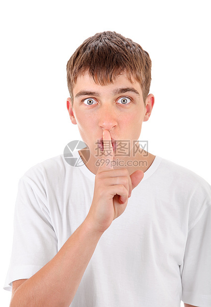 年轻人用手指指着他的嘴唇男人小伙子震惊秘密手势青年男性青少年青春期衬衫图片