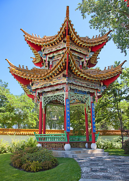 传统中国菜园水池风景旅游晴天环境花园池塘天空园艺宗教图片