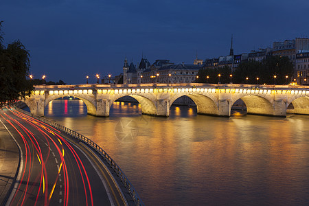 Pont Neuf和Seine 法国巴黎 法国奥尔德法州巴黎照明历史性城市旅游石头日落拱门历史旅行建筑图片