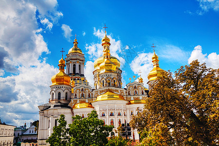 乌克兰基辅基辅修道院旅行历史大教堂教会蓝色天空文化圆顶金子正方形图片
