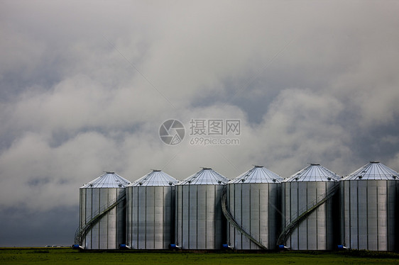 平原风暴云天空雷雨草原戏剧性危险风景天气图片