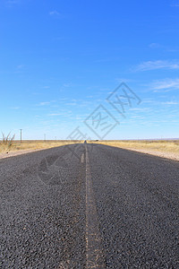 Namib B1公路通往纳米比亚塞斯里姆图片