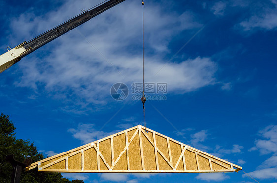 工地建筑起重机建造城市蓝色锤子指甲房子脚手架框架工作水泥图片