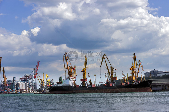 货运海港加载船运船厂商业起重机进口血管吨位出口商品图片
