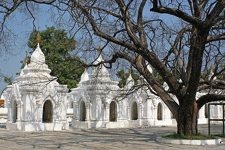 缅甸曼德勒Kuthodaw帕塔达假期宝塔佛塔景点建筑全景吸引力寺庙旅游地标图片