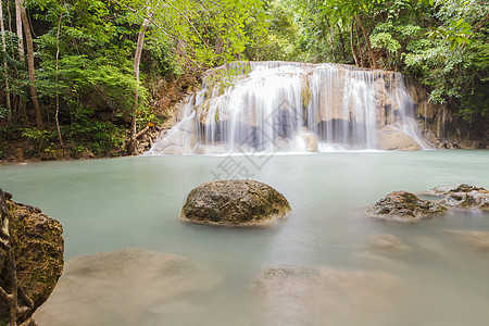 Erawan国家公园Kanchanabur热带森林的瀑布灯光植物群旅行温泉环境蓝色荒野日落叶子阳光图片