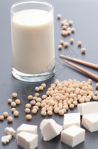 豆类产品食物大豆筷子豆腐牛奶黄豆图片