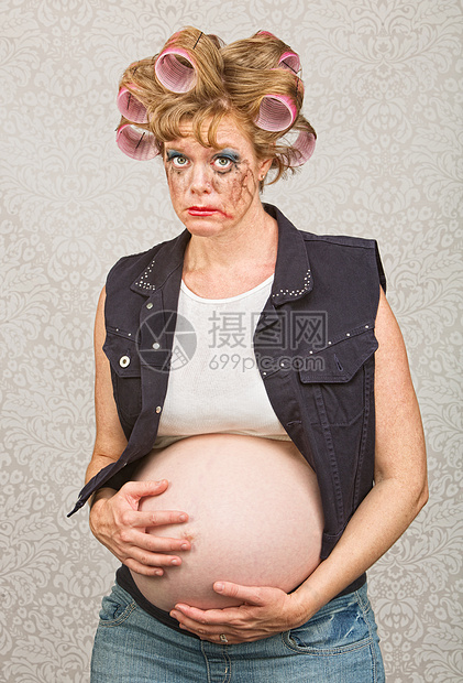 Bashful 怀孕难产图片