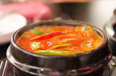 泡菜汤豆腐猪肉蔬菜食物辣椒美食红色图片