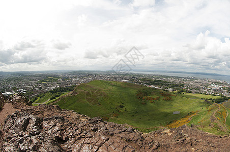 爱丁堡Arthurs的座位远足首都游客爬坡天空旅游绿色城市小路火山图片