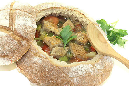 面包汤和面食起动机面包韭菜盘子胡椒萝卜红色乡村绿色褐色图片