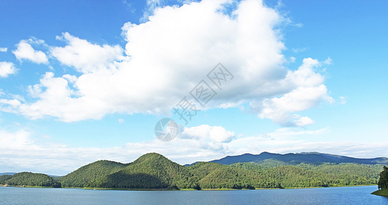 大坝山的天性地标障碍风景活力植物水库水电摄入量森林发电机图片