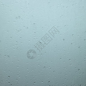 窗口中的雨滴青色细流薄雾水分淋浴色调飞沫湿度窗户蒸汽图片