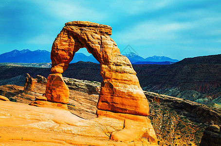 美国犹他州 犹他州 Arches国家公园砂岩岩石石头荒野山脉风景侵蚀峡谷沙漠旅行图片