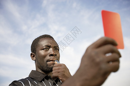 持红卡给玩家表示解雇时 被上诉人口哨图片