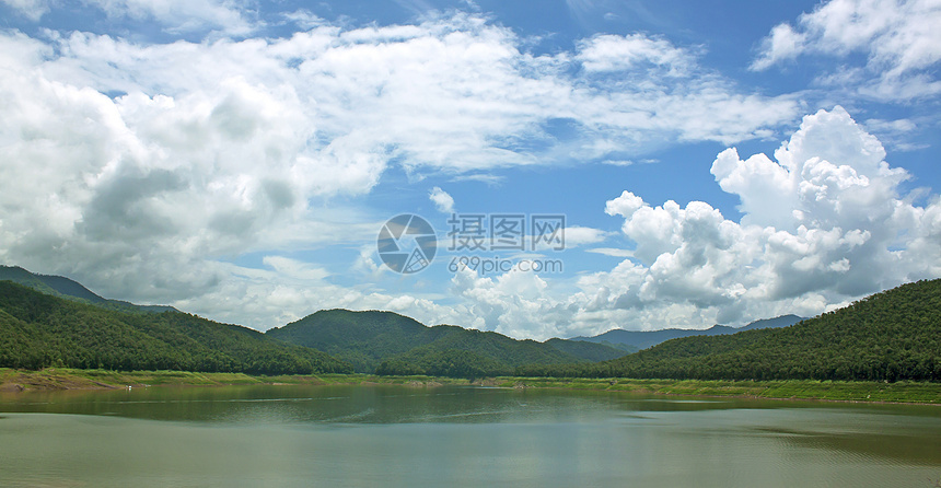 山地景色天然森林水库发电机水电力量建筑学障碍地标活力车站摄入量图片