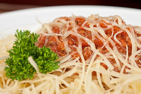 配肉的意大利面香料美食香菜蔬菜午餐草本植物青菜糖类食物营养图片