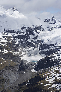 雪覆盖的山峰地理风景地形顶峰图片