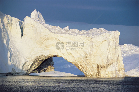 冰雪造的拱门全景风景冰山场景自然世界摄影寒冷海洋土地图片