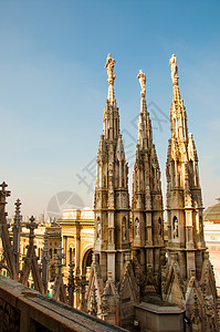 意大利Milan Duomo的详情历史雕塑艺术古列城市旅行纪念碑石峰大教堂雕像图片