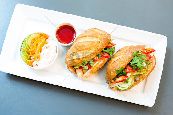 面包三明治火腿餐饮白色食物熟食小吃沙拉服务午餐绿色图片