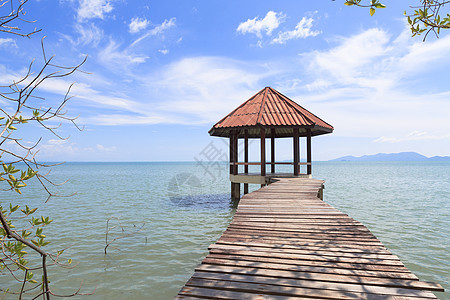 木林码头 有海中阳台地平线气氛海浪海岸海景热带旅行旅游海洋假期图片