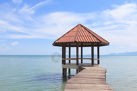 木林码头 有海中阳台假期海岸木头旅行漂移海滩气氛海洋天空地平线图片