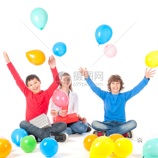 女童的出生年龄千岁快乐朋友们派对喜悦男孩们生日团体朋友女孩孩子图片