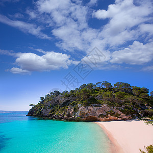 巴利阿里群岛Menorca的石头支撑海滩海岸海洋蓝色旅行海岸线地标岩石图片