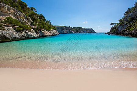 巴利阿里群岛Menorca的蓝色地标海景海岸线海岸海滩海洋晴天石头岩石图片