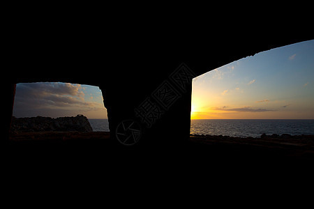 群岛的旅行太阳天堂观众石工晴天海洋天空假期海岸图片