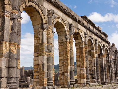 摩洛哥Volubilis的废墟城市地标历史旅游建筑学遗产古物石头历史性纪念碑图片