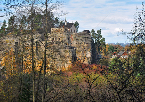 城堡岩岩石旅行天空现金风景石头废墟纪念碑建筑学爬坡历史图片