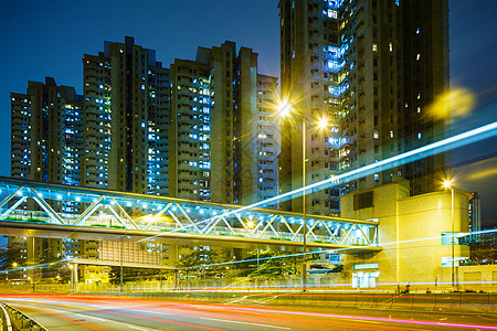 夜间交通繁忙系统景观运动地铁建筑红绿灯火车城市运输通道图片