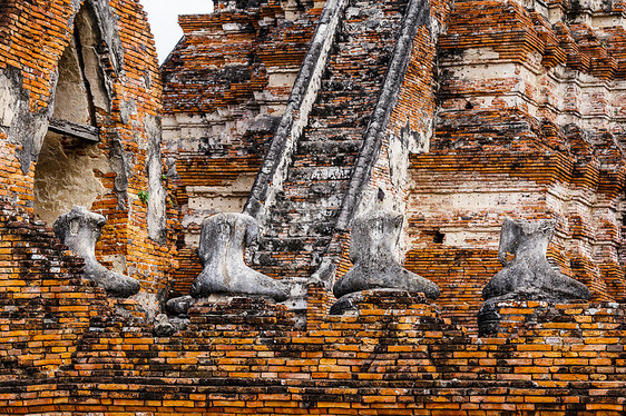 泰国Ayuttaya的Buddha断裂历史佛塔冥想公园建筑学历史性寺庙团体信仰国家图片