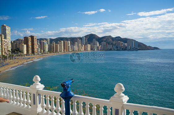 贝尼多尔姆湾阳光晴天海洋沿海水平天际旅游海岸海滩假期图片