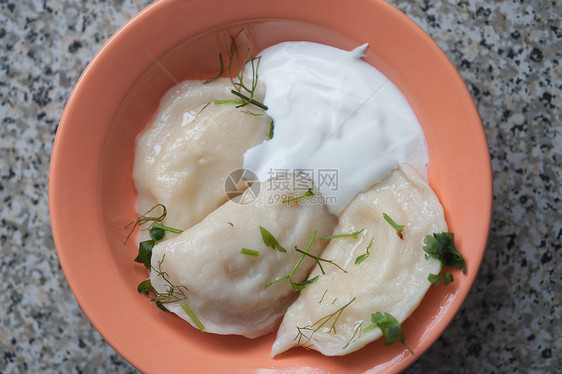 新鲜的子餐厅盘子午餐奶油面团厨房农业饺子水饺烹饪图片