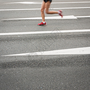 马拉松赛跑者跑步身体运动员人群肌肉女性街道耐力活力图片
